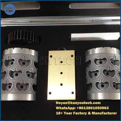 Kualitas  Paintball Herbal Capsule Maker Softgel Die Roll Tooling With Al Injection Wedge pabrik