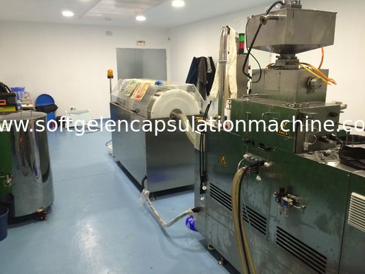 Minyak Ikan 120000pcs / H Soft Gel Capsule Filling Machine Otomatis