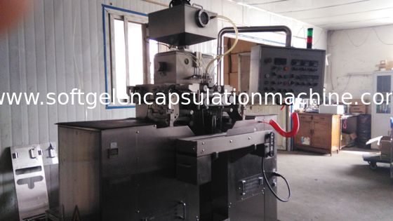 Mesin Enkapsulasi Gel Kapasitas 15kg / H Penuh Otomatis Untuk Cairan / Kapsul