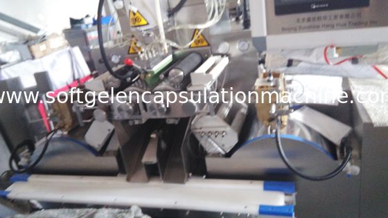 Mesin Enkapsulasi Softgel Gelatin Sayuran Untuk 50000 - 70000 Kapsul / H