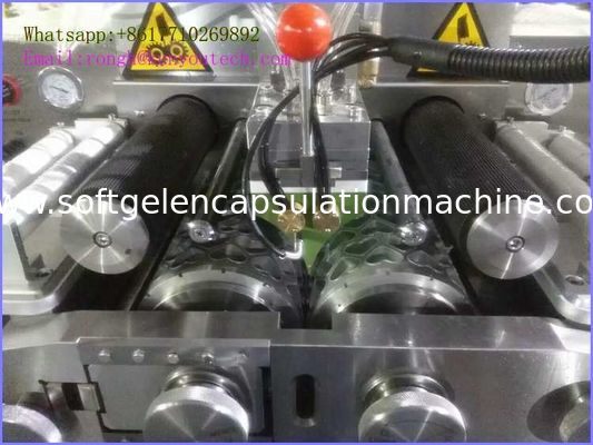Mesin Enkapsulasi Softgel 7 Inch, Mesin Pembuat Softgel Dengan Pelumasan Mikro