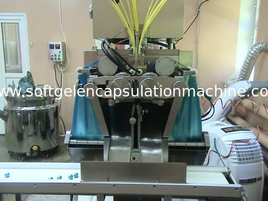 Mesin Enkapsulasi Softgel 7 KW Dengan Pengumpanan Otomatis Tanah / 43470 Pcs / Jam