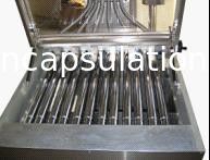 0,5 kw Softgel / Mesin Inspeksi Kapsul / Jarak Rol yang Dapat Disesuaikan