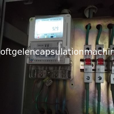 Mesin Softgel Multi Nozzle Mulus Pemotongan Impuls Rasio Produk Jadi Tinggi