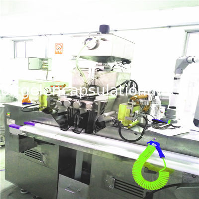 Mesin Pembuat Kapsul Lunak S610 Dengan Peralatan Peleburan / Pengeringan Gelatin