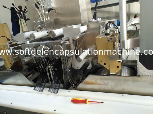 Mesin Kapsul Softgel Farmasi Untuk Softgel Minyak Ikan 120000 Pcs / H