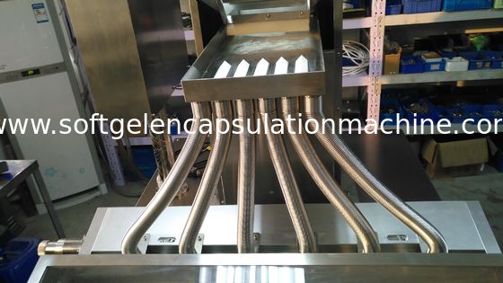 0.5KW Softgel kapsul Ukuran dan Bentuk mesin sortir dengan Jarak Rol yang Dapat Disesuaikan